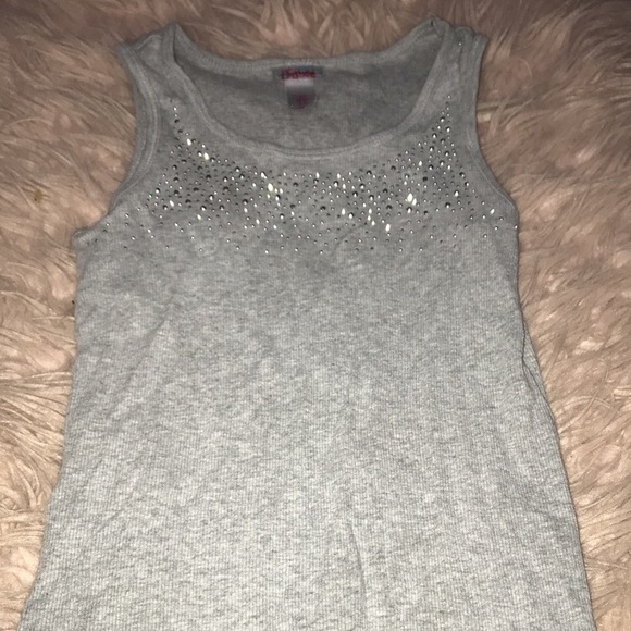 Clothes - Picture 5 of 8